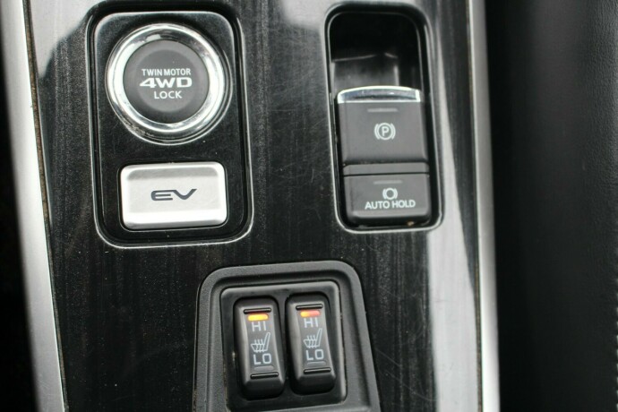 mitsubishi-outlander-elektrisitetbensin-2018-big-22