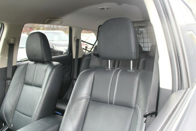 mitsubishi-outlander-elektrisitetbensin-2018-big-7