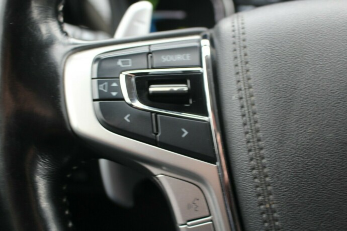 mitsubishi-outlander-elektrisitetbensin-2018-big-13