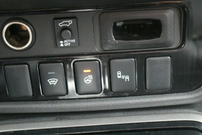 mitsubishi-outlander-elektrisitetbensin-2018-big-20