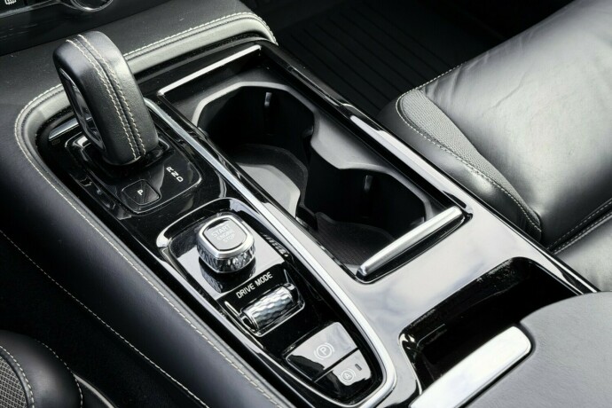 volvo-v60-elektrisitetbensin-2019-big-27