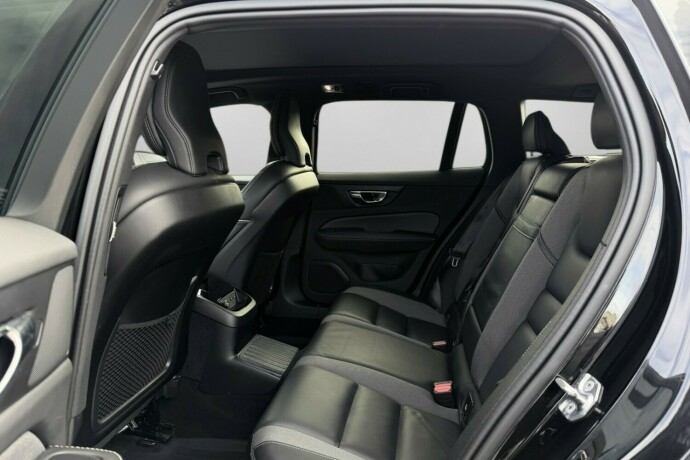 volvo-v60-elektrisitetbensin-2019-big-25