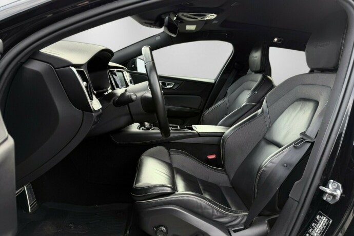 volvo-v60-elektrisitetbensin-2019-big-24