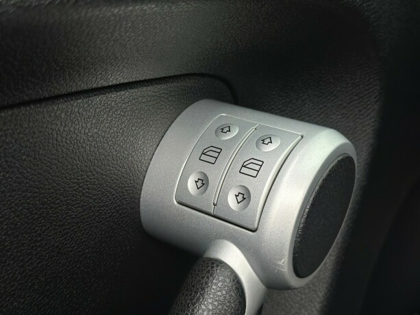 mercedes-benz-slk-bensin-2007-big-31