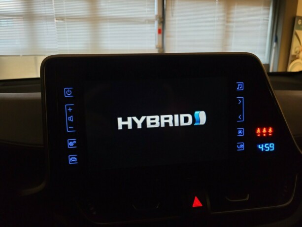 toyota-c-hr-elektrisitetbensin-2017-big-22