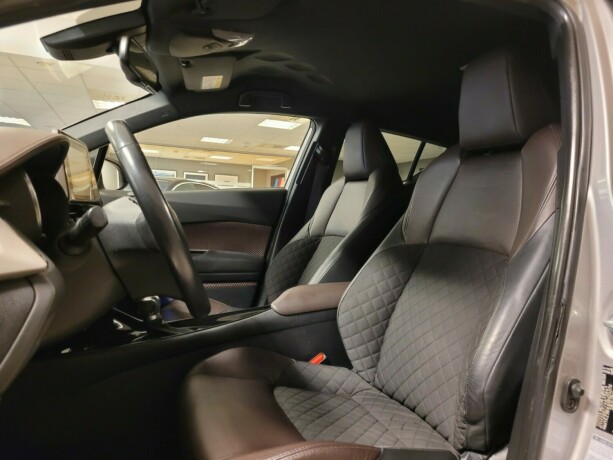 toyota-c-hr-elektrisitetbensin-2017-big-20