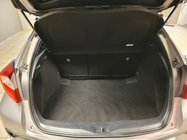 toyota-c-hr-elektrisitetbensin-2017-big-18