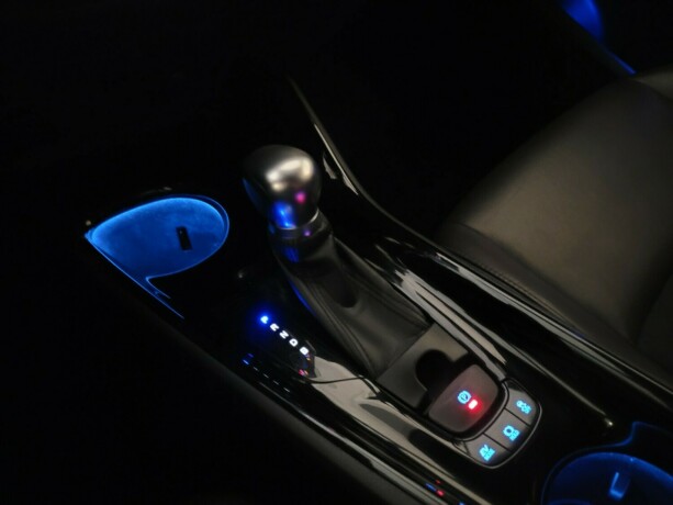 toyota-c-hr-elektrisitetbensin-2017-big-23