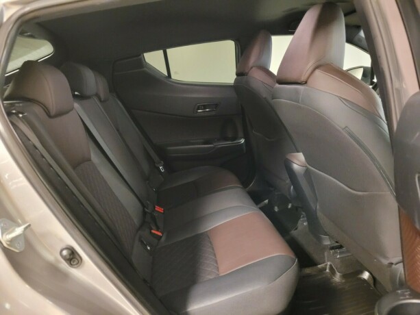 toyota-c-hr-elektrisitetbensin-2017-big-17