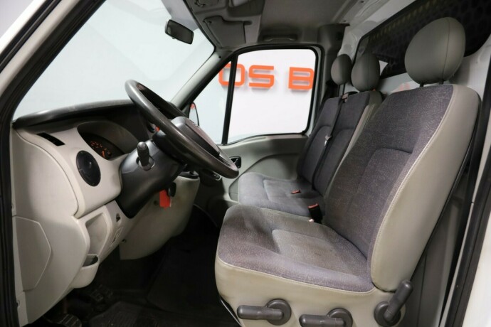 nissan-interstar-diesel-2007-big-3