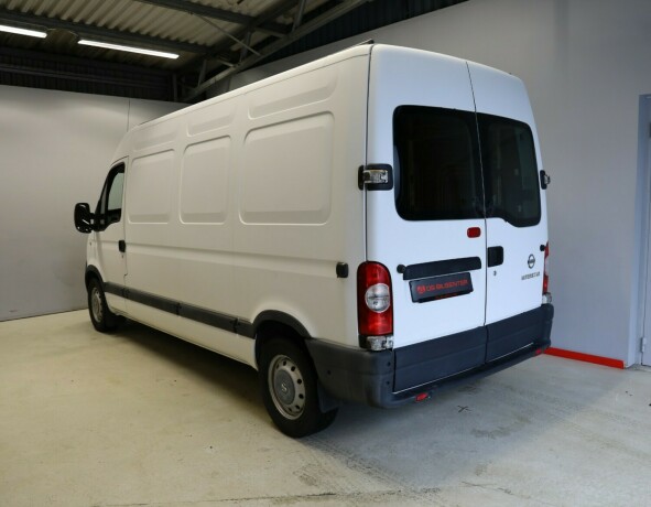 nissan-interstar-diesel-2007-big-1