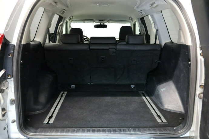 toyota-land-cruiser-diesel-2015-big-12