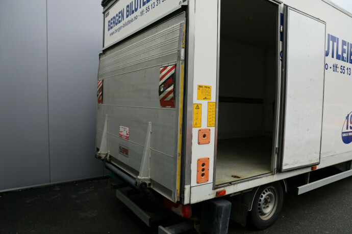 mercedes-benz-sprinter-diesel-2019-big-6