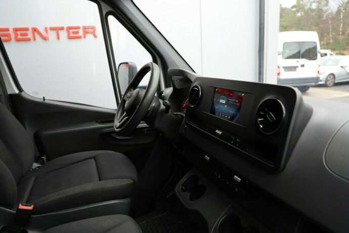 mercedes-benz-sprinter-diesel-2019-big-9