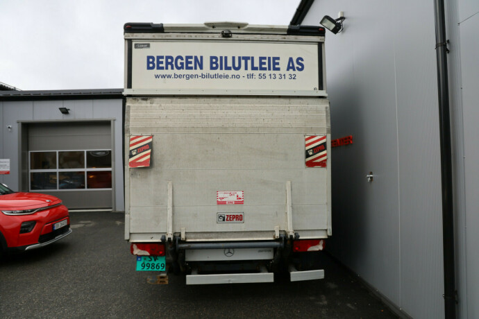 mercedes-benz-sprinter-diesel-2019-big-14