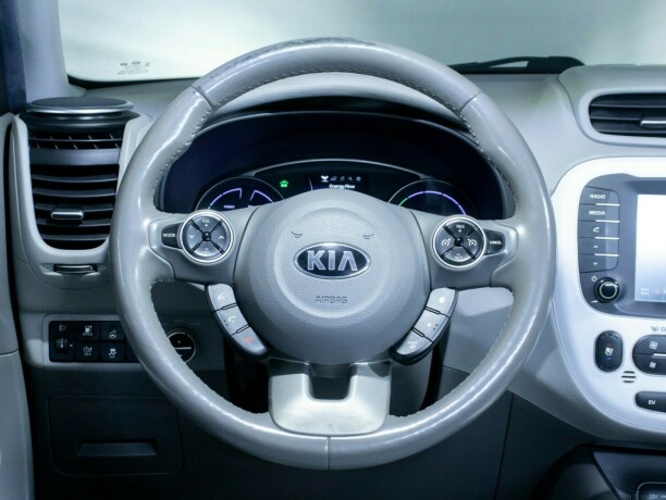 kia-soul-elektrisitet-2016-big-30