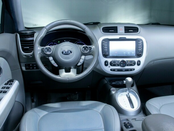 kia-soul-elektrisitet-2016-big-35