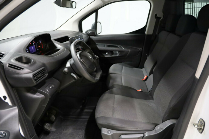 peugeot-partner-diesel-2021-big-7