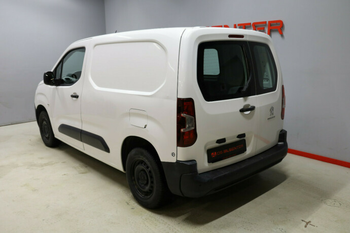 peugeot-partner-diesel-2021-big-4