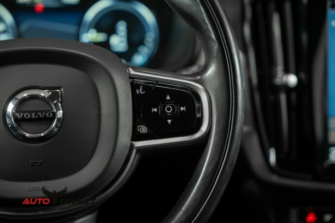 volvo-v90-elektrisitetbensin-2017-big-35