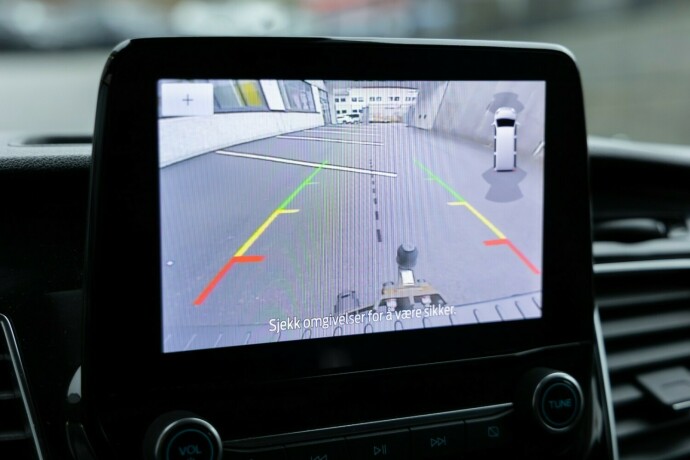 ford-transit-custom-diesel-2021-big-12