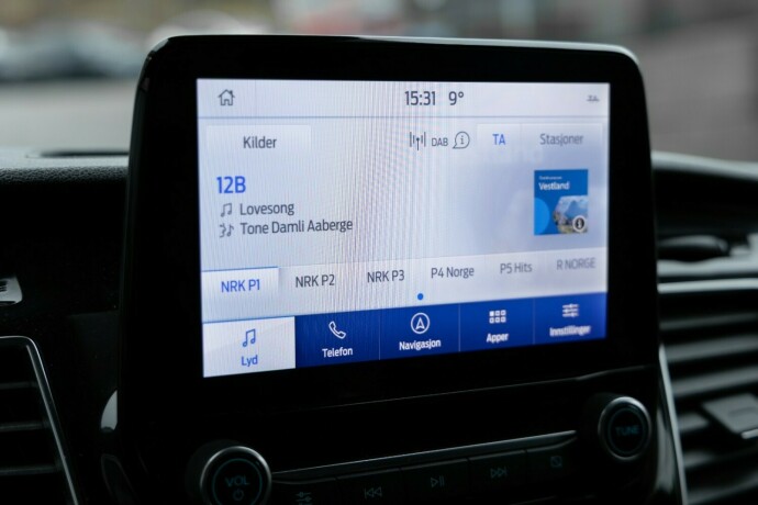 ford-transit-custom-diesel-2021-big-11