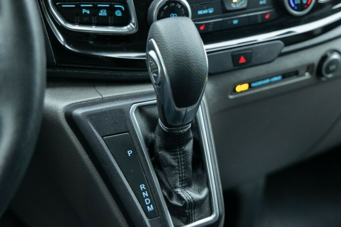 ford-transit-custom-diesel-2021-big-15