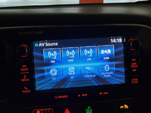 mitsubishi-outlander-plug-in-petrol-2019-big-31