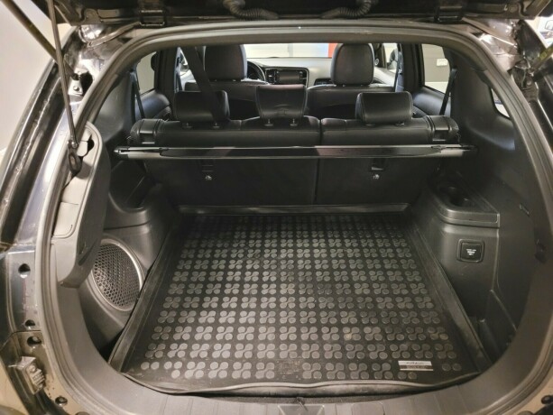 mitsubishi-outlander-plug-in-petrol-2019-big-17