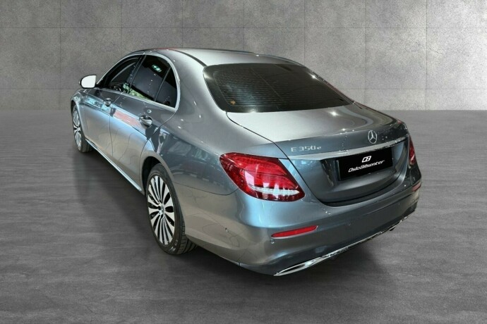 mercedes-benz-e-klasse-elektrisitetbensin-2018-big-1