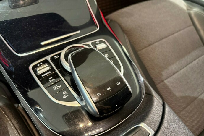 mercedes-benz-e-klasse-elektrisitetbensin-2018-big-21