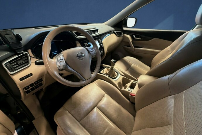 nissan-x-trail-diesel-2015-big-10