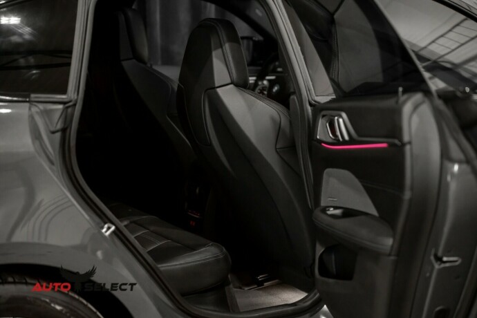 bmw-i4-elektrisitet-2022-big-18