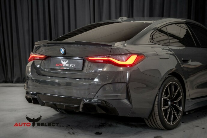 bmw-i4-elektrisitet-2022-big-15