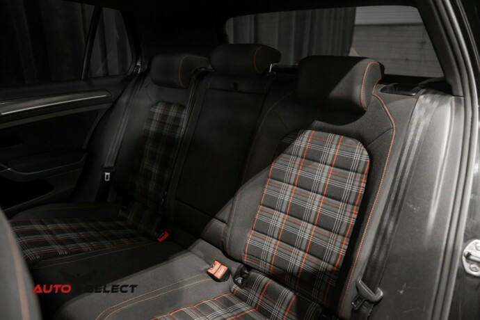 volkswagen-golf-bensin-2017-big-15