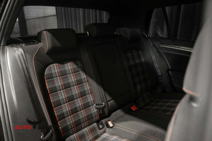 volkswagen-golf-bensin-2017-big-13