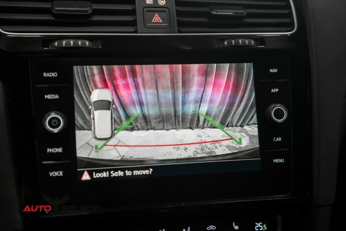 volkswagen-golf-bensin-2017-big-42