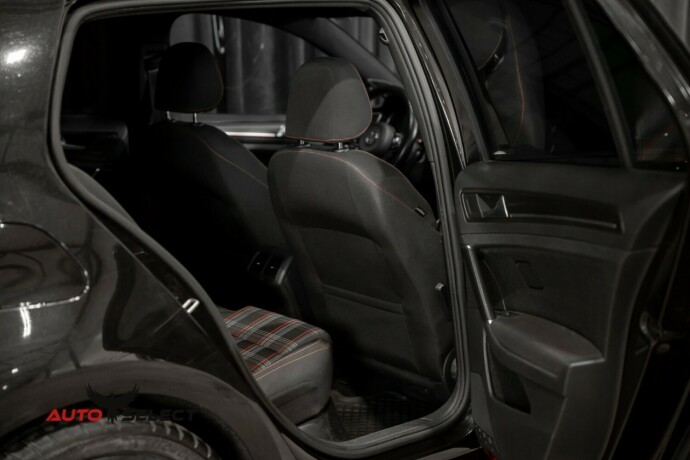 volkswagen-golf-bensin-2017-big-12