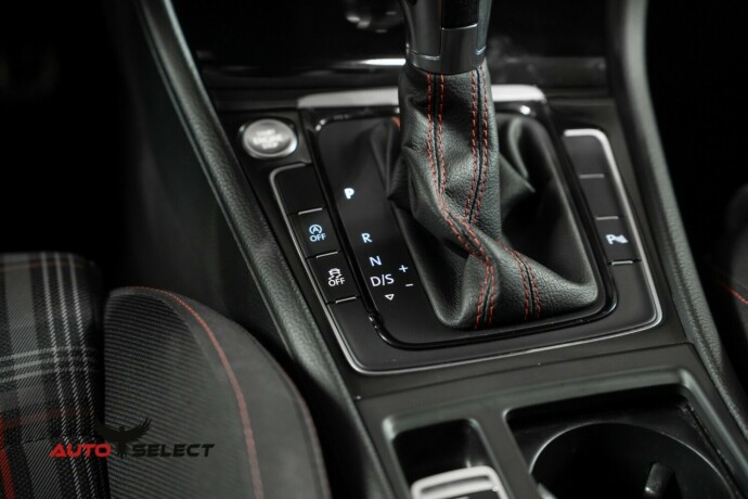 volkswagen-golf-bensin-2017-big-32