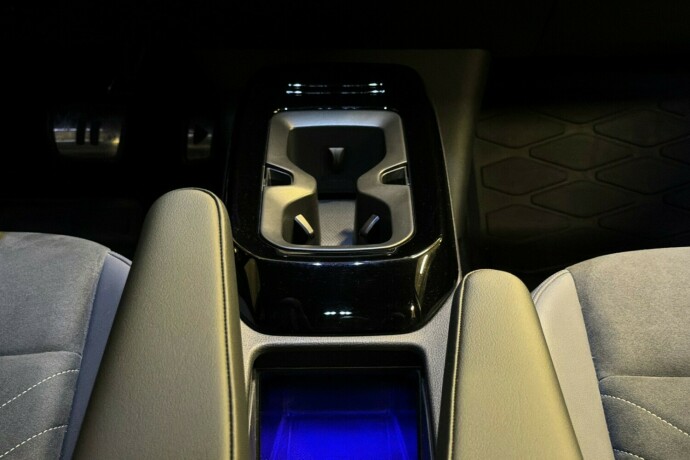 volkswagen-id4-elektrisitet-2023-big-18