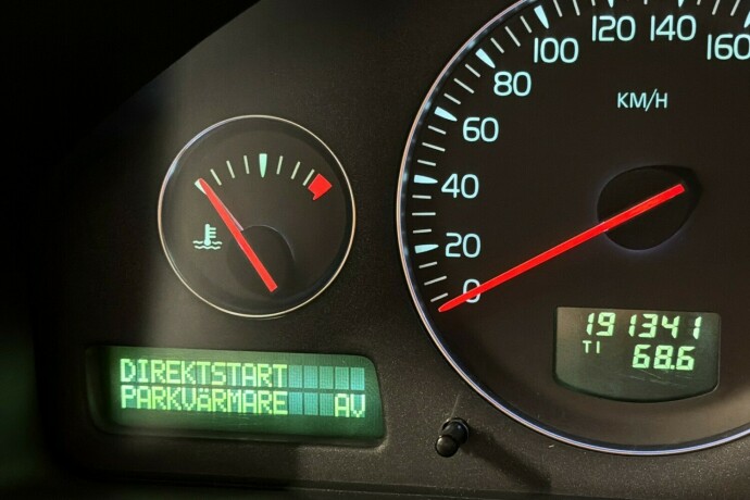 volvo-v70-diesel-2004-big-18