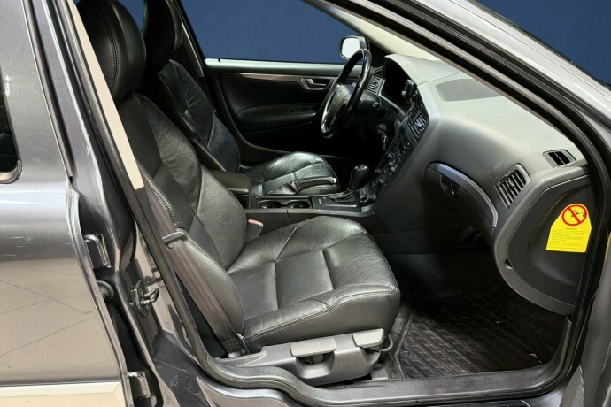 volvo-v70-diesel-2004-big-11