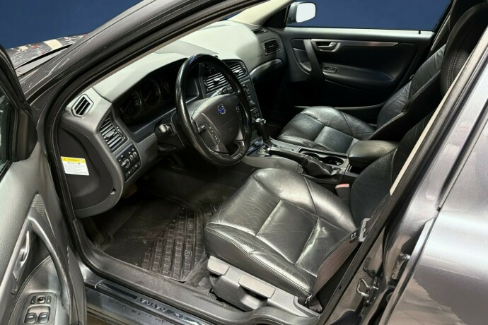 volvo-v70-diesel-2004-big-8