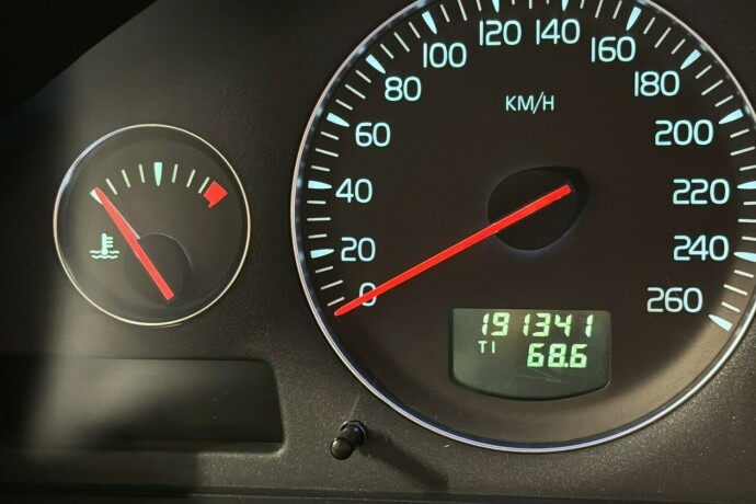 volvo-v70-diesel-2004-big-17