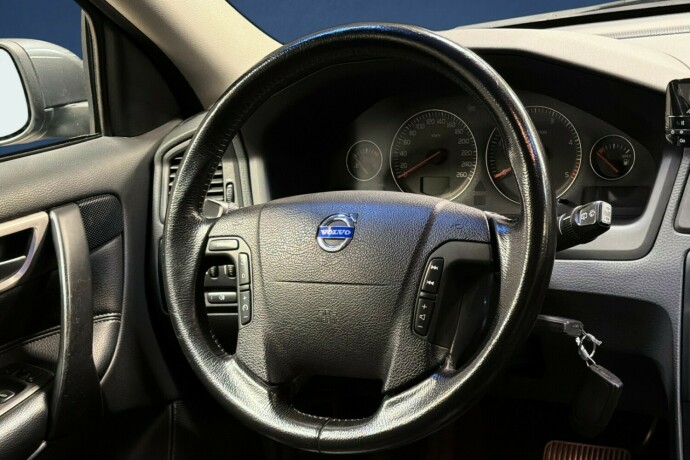 volvo-v70-diesel-2004-big-15