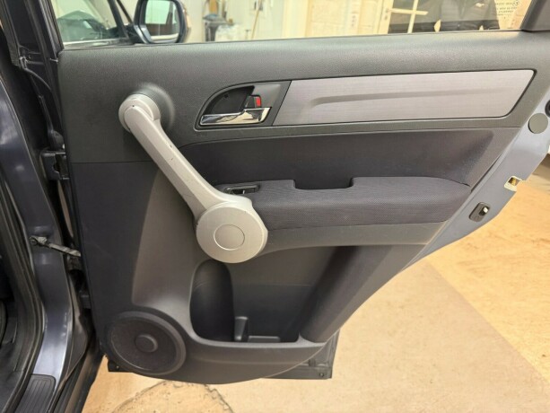 honda-cr-v-diesel-2007-big-10