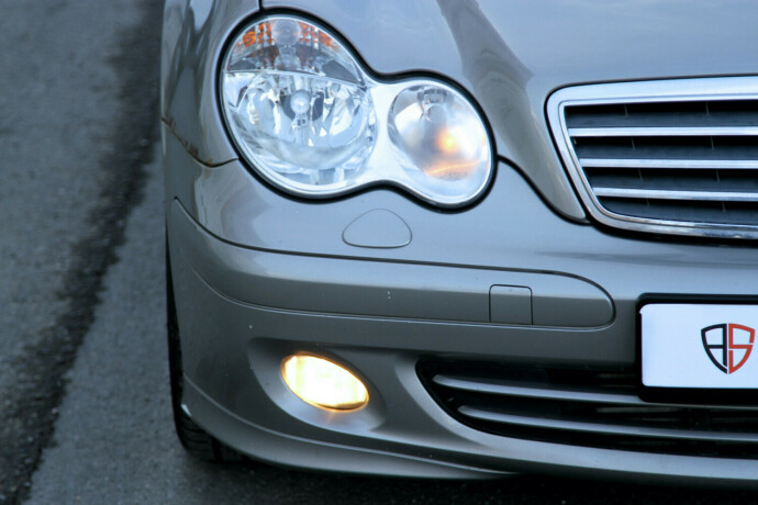 mercedes-benz-c-klasse-bensin-2006-big-5