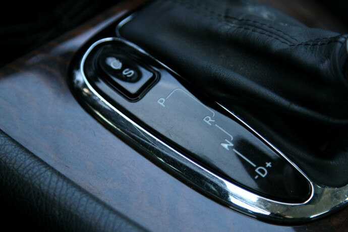 mercedes-benz-c-klasse-bensin-2006-big-15