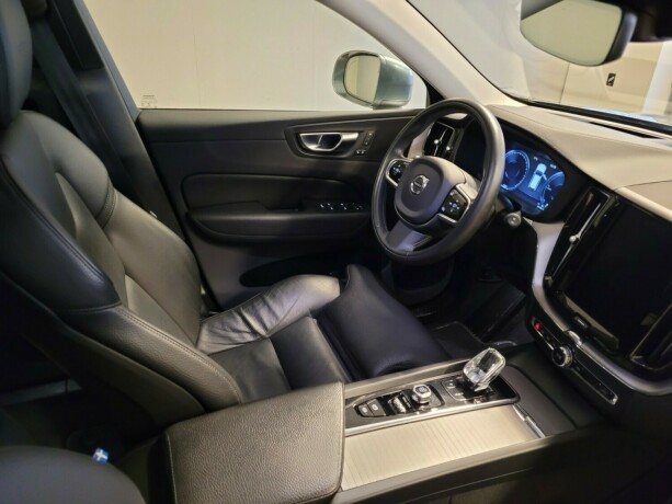 volvo-xc-60-plug-in-petrol-2020-big-16