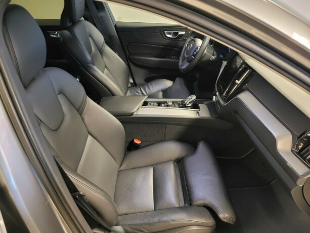 volvo-xc-60-plug-in-petrol-2020-big-17